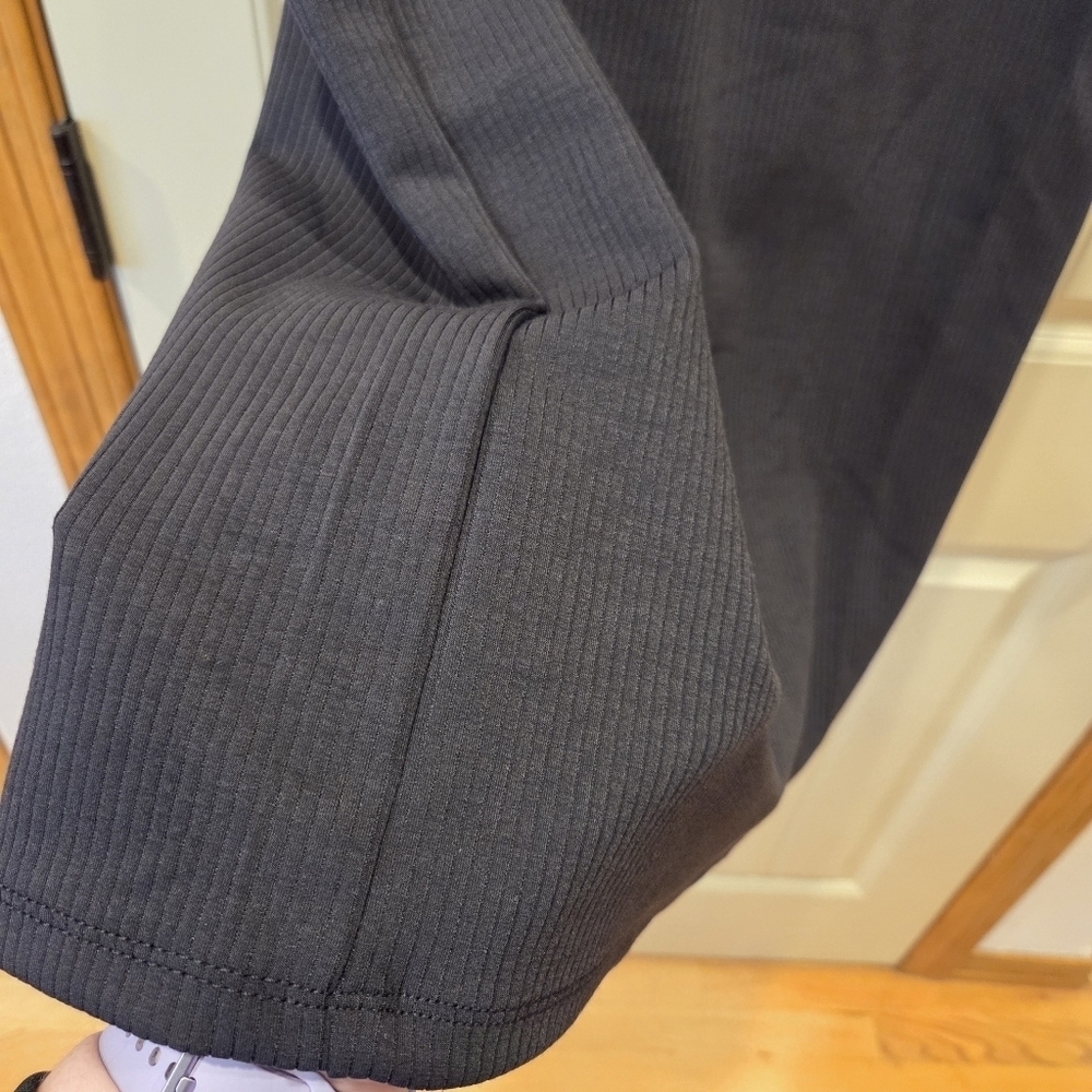 Black Ribbed Knit Pencil Skirt - Size Large (12-14) New Closet Staple Versatile - Picture 5 of 9